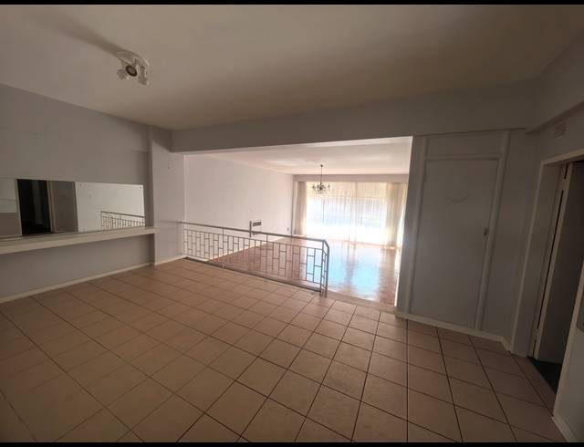 3 BEDROOM APARTMENT TO LET IN PARKTOWN